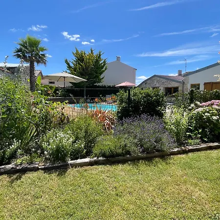 Le Clos Des Grandes Rivieres ベッド・アンド・ブレックファスト 3*